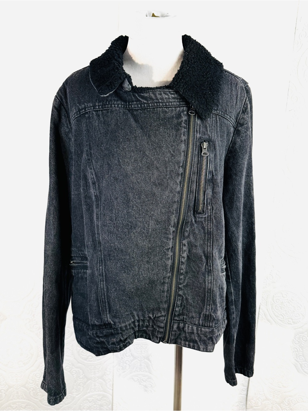 Ruff Hewn sz XL Women's Black Denim Jacket Sherpa Angled Zip Up VIntage